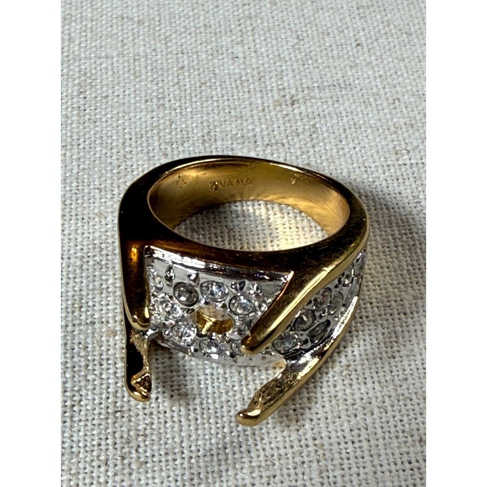 Ivana Trump Vintage Y2K statement crystals size 8 ring setting‎